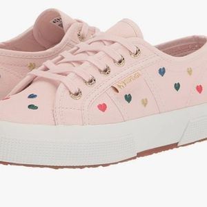 ✨️RARE✨️ Pink heart canvas Superga tennis shoes 7.5